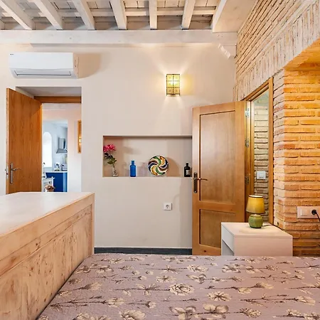Rosa Apartment